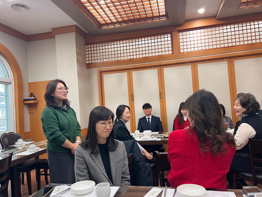 동문 원장님과 함께(상지대유아교육학과) 3